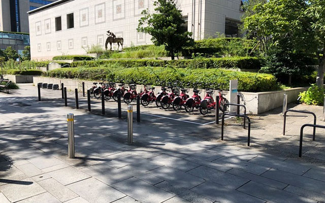 020.美術の広場前