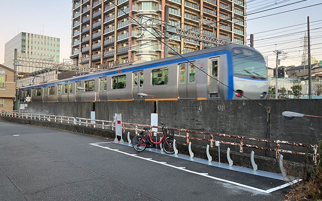 A-033.二俣川駅線路沿い