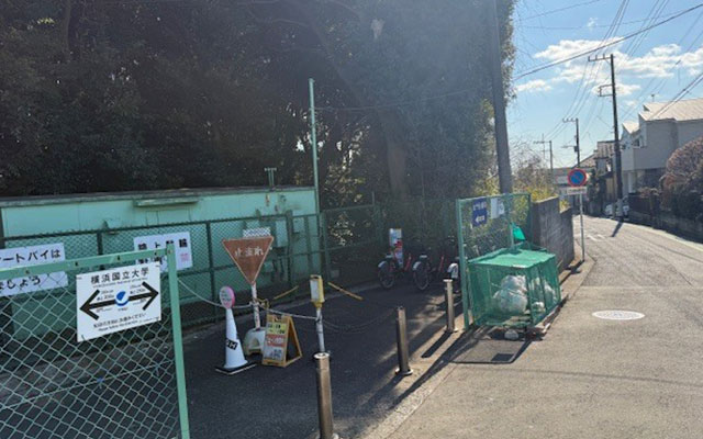 H-031.横浜国立大学西門学びの坂駐輪場